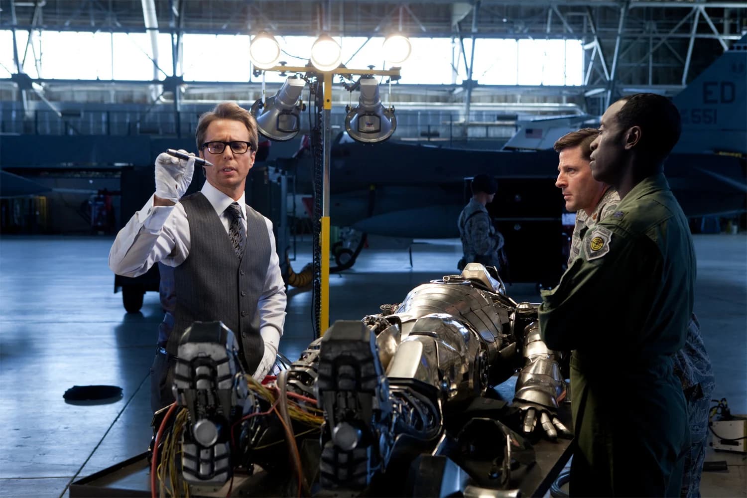 «Железный человек 2» (2010) на английском с субтитрами — смотреть в оригинале